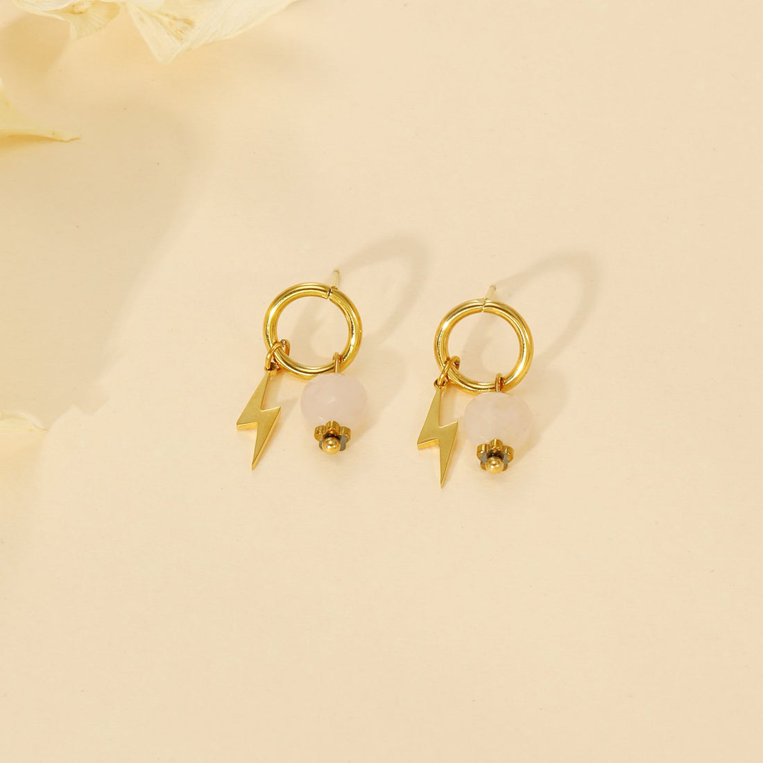 Boucles d'oreilles éclair et pierre pendante - Audacieuses et élégantes | Twinolo