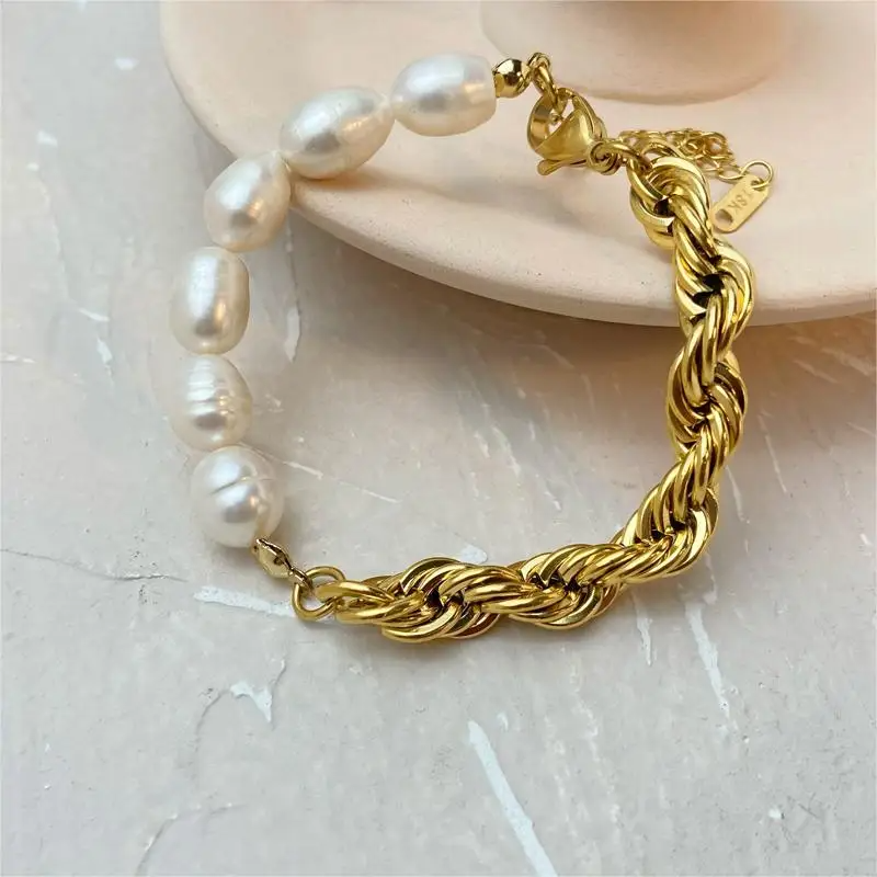 Bracelet en perles d'eau douce avec chaîne à maillons – Intemporel et élégant | Twinolo