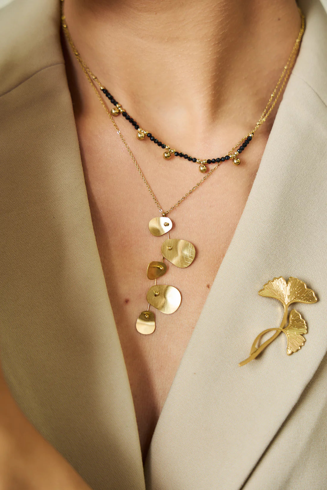 Broche Feuille de Ginkgo Dorée – Design Minimaliste & Intemporel | Twinolo