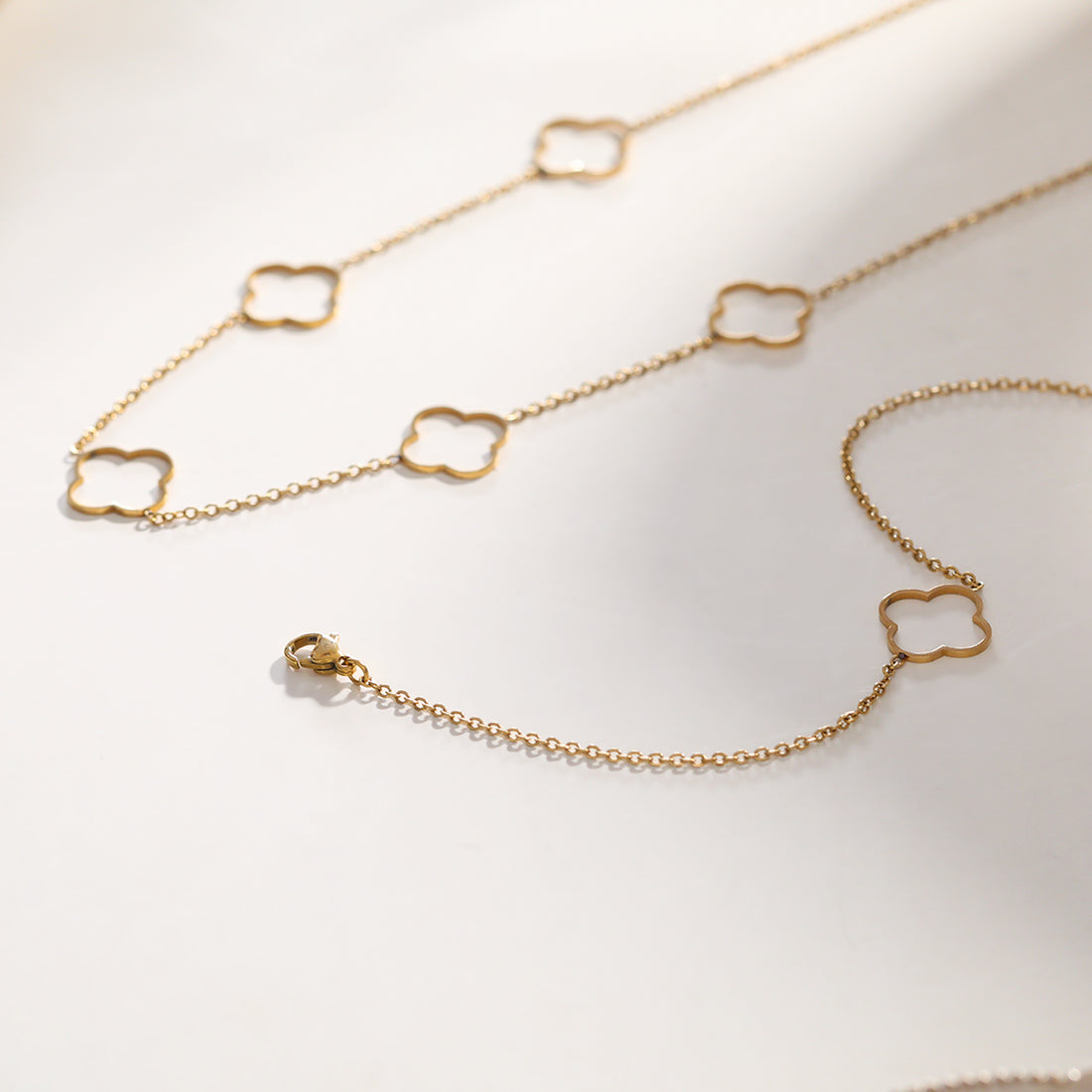 Collier Trèfle – Élégant & Intemporel | Twinolo