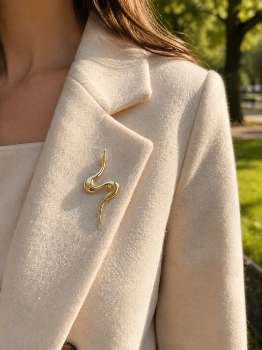 Abstracte Goudkleurige Broche – RVS | Twinolo