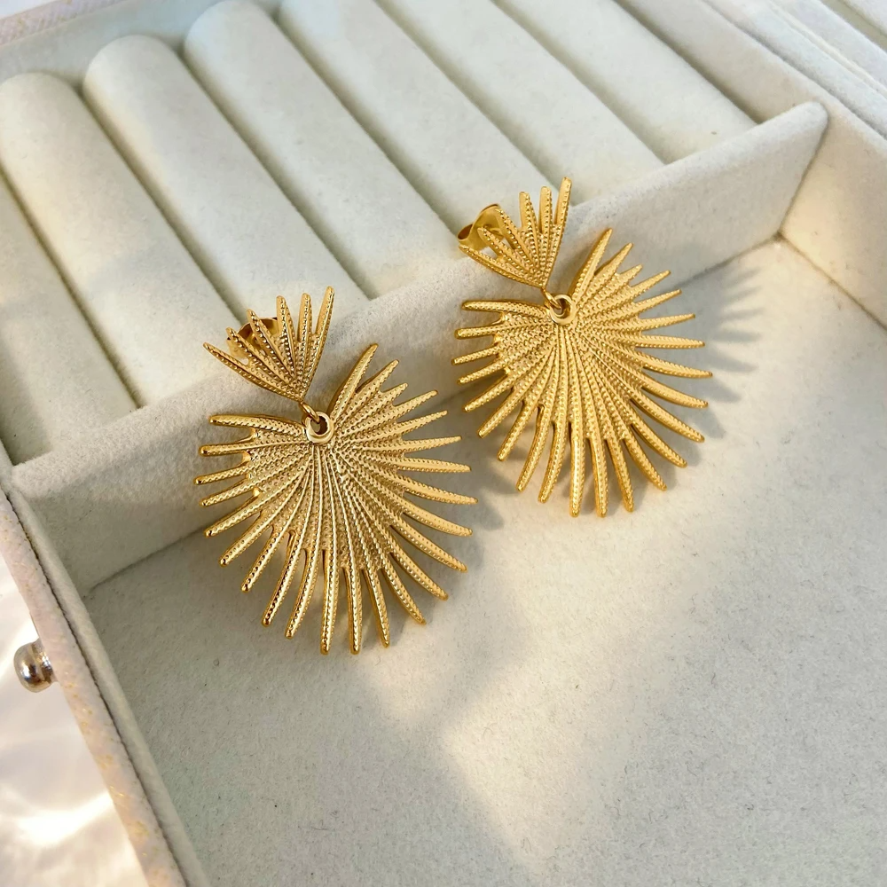 Boucles d'Oreilles Feuilles Dorées – Subtiles & Naturelles | Twinolo