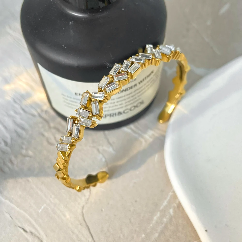 Bracelet Manchette avec Zircons – Élégant & Scintillant | Twinolo