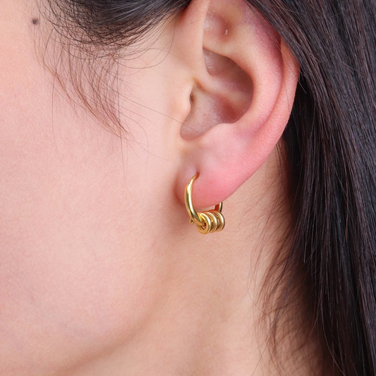 Hoepel Oorbellen met Twist – Uniek Detail | Twinolo