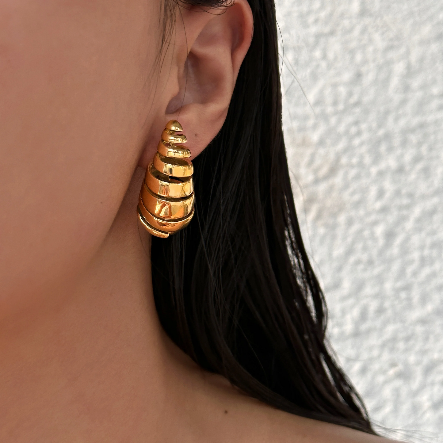 Boucles d'oreilles minimalistes en forme de goutte – Style subtil | Twinolo