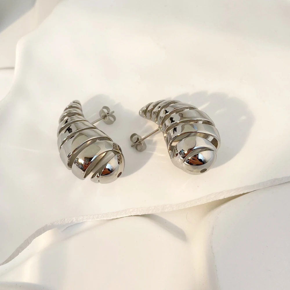 Boucles d'oreilles minimalistes en forme de goutte – Style subtil | Twinolo
