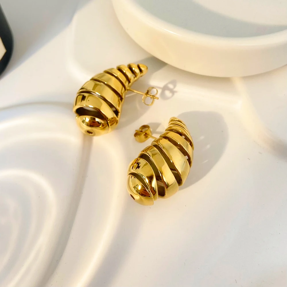 Boucles d'oreilles minimalistes en forme de goutte – Style subtil | Twinolo