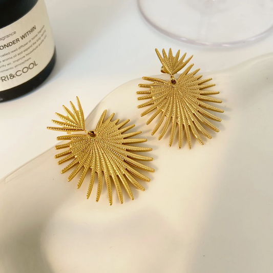 Goudkleurige Blad Oorbellen – Subtiel & Natuurlijk | Twinolo