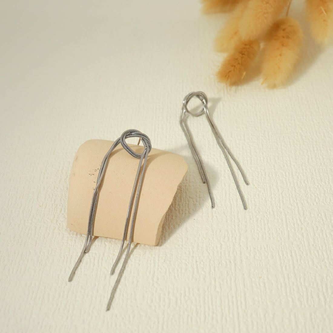 Longues boucles d'oreilles pendantes avec chaînes – Design élégant | Twinolo