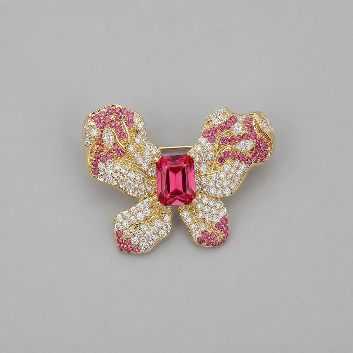 Broche Luxe Papillon Zirconia – Plaqué Or 14 Carats | Twinolo
