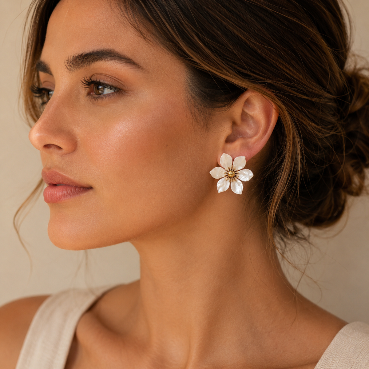 Boucles d'oreilles Pendantes avec Effet Nacre – Dorées | Twinolo