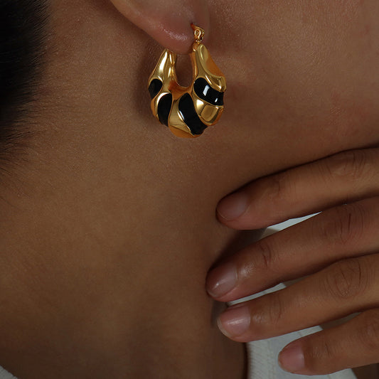 Chunky Hoepels – Gedurfde Eleganties | Twinolo