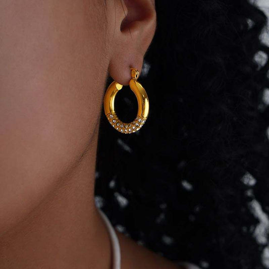 Hoepel Oorbellen met Zirkonia – Tijdloze Glans | Twinolo