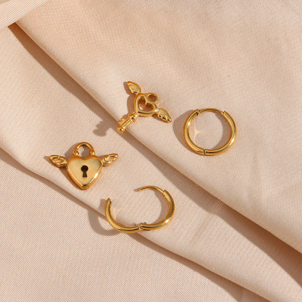 Hoepel Oorbellen met Hart – Liefdevol Design | Twinolo