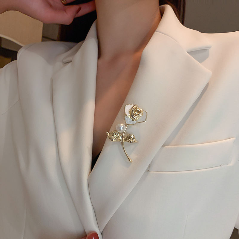 Broche Fleur - Broche Élégante avec Perle | Twinolo
