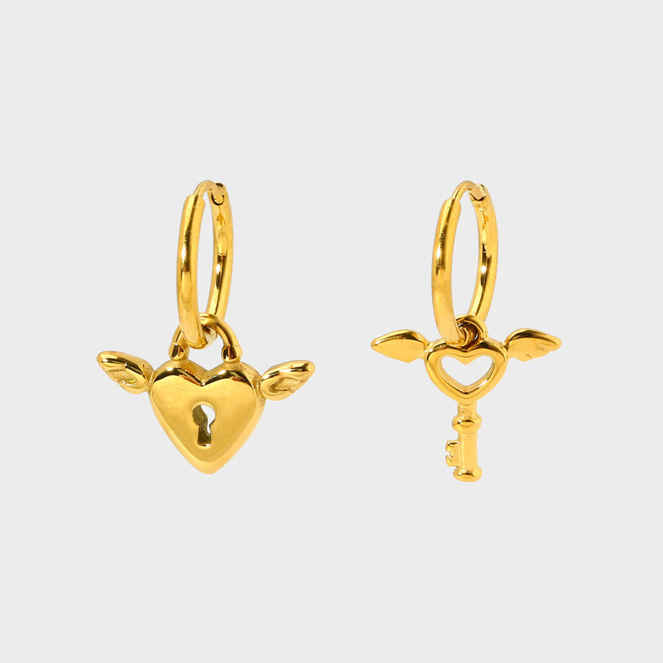 Hoepel Oorbellen met Hart – Liefdevol Design | Twinolo
