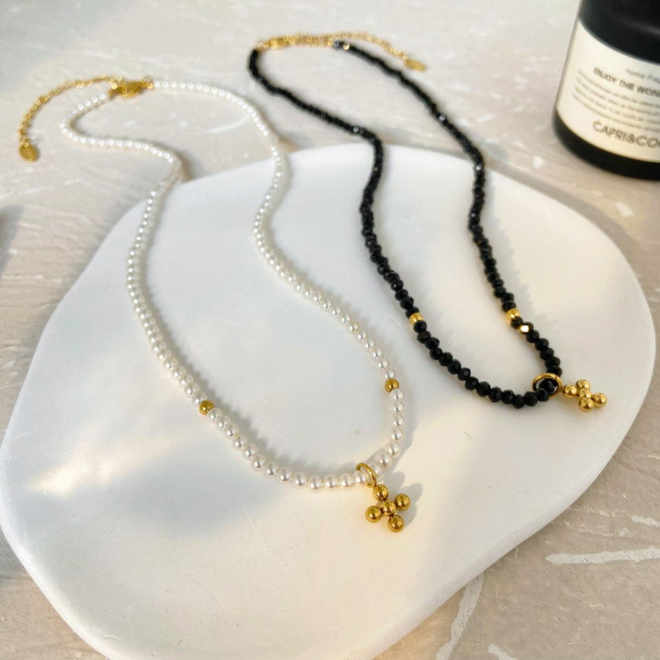 Collier de Perles avec Pendentif Croix – Classique & Intemporel | Twinolo
