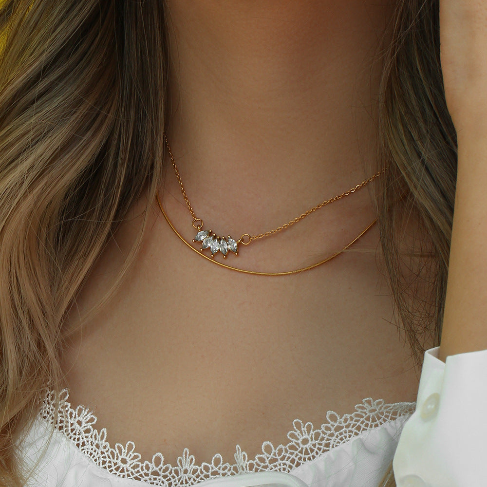 Collier avec pierres en Zirconium – Détail Scintillant | Twinolo