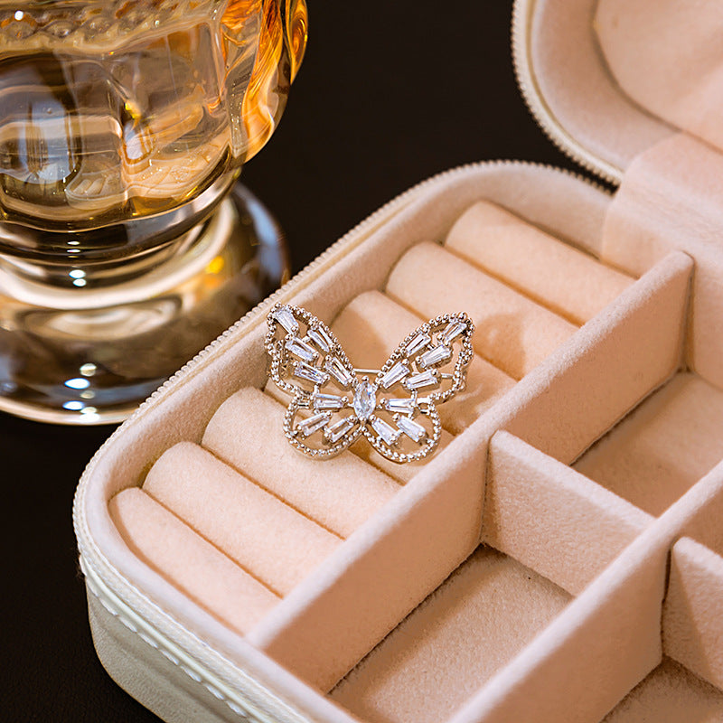 🦋 Vlinder Broche met Kristallen – Elegante Broche Goudkleurig | Twinolo