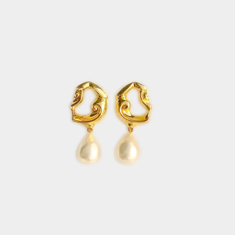 Boucles d'Oreilles Créoles en Or avec Perle – Style Classique | Twinolo