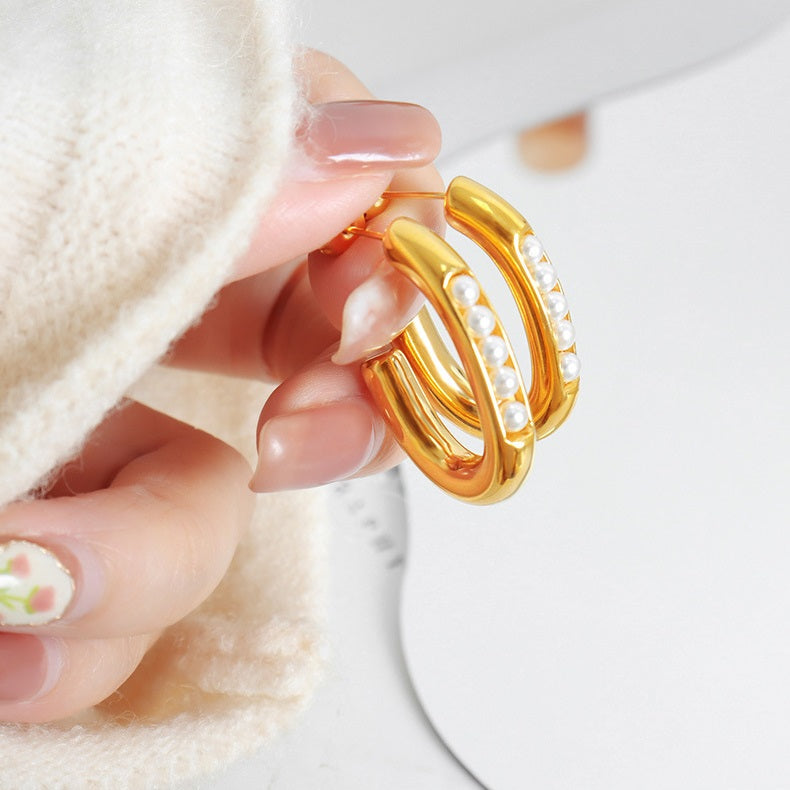 Boucles d'oreilles créoles avec petite perle – Design subtil | Twinolo