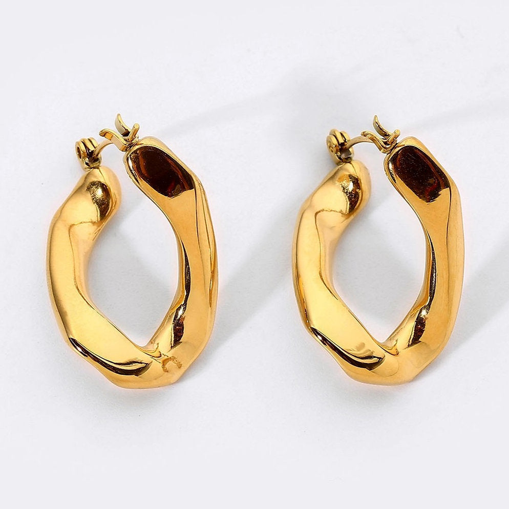 Boucles d'oreilles créoles dorées – Intemporelles et classiques | Twinolo