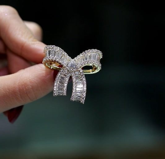 🎀 Strikbroche - Elegante Broche met Kristallen | Twinolo