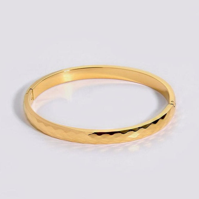 Bracelet Jonc Doré – Un Classique Intemporel | Twinolo