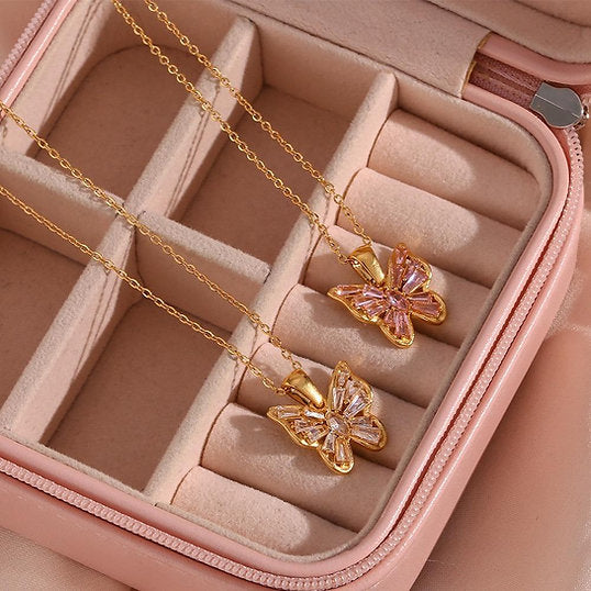 Collier avec pendentif papillon – Ludique et élégant | Twinolo