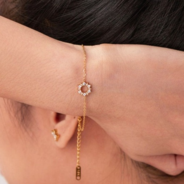 Joli bracelet avec breloque Soleil – Subtil et éclatant | Twinolo