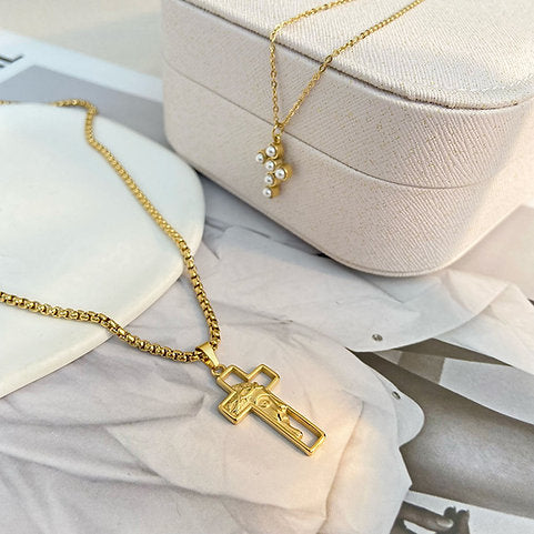 Collier avec Pendentif Croix de Perles – Élégant & Symbolique | Twinolo