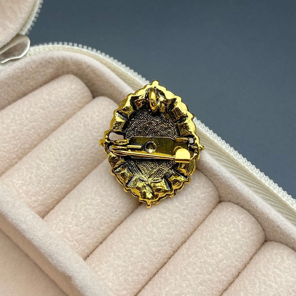 Broche - Élégante broche avec cristaux et perle