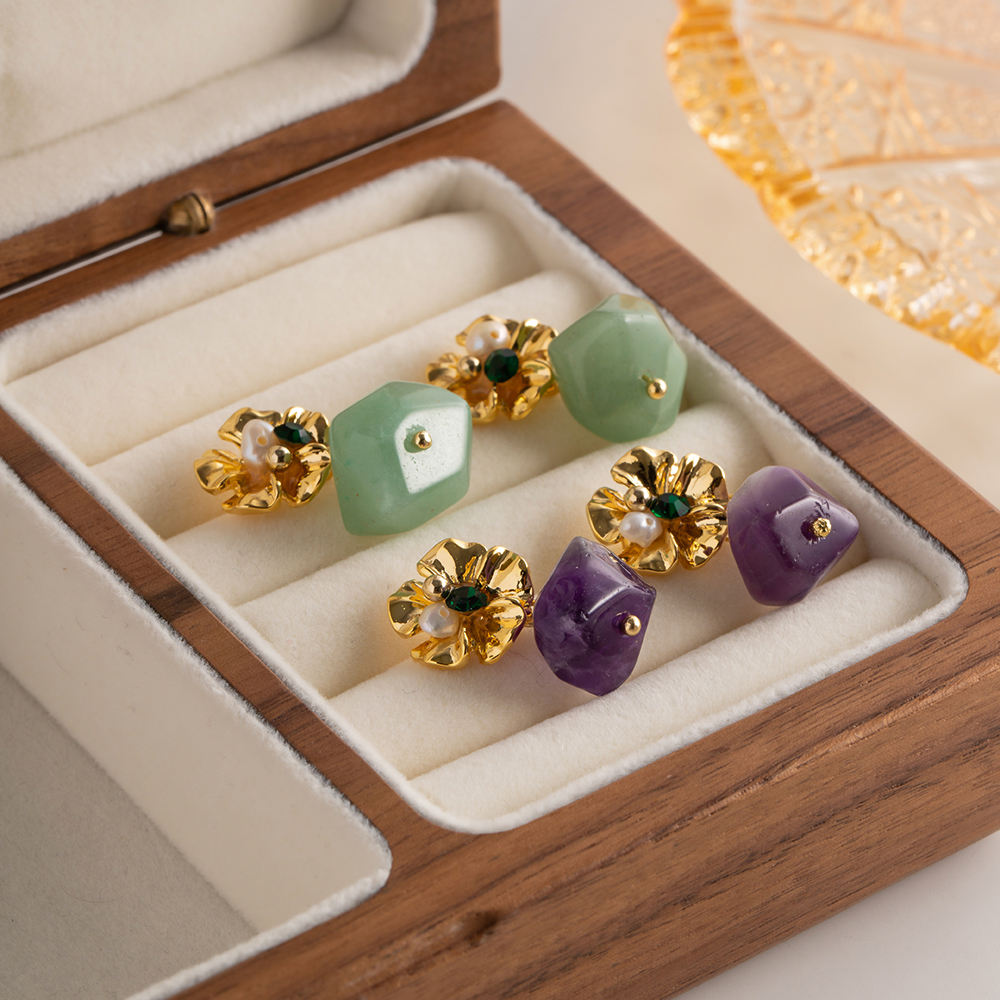 Boucles d'Oreilles Fleur avec Pierre Pendante – Violet ou Vert | Twinolo