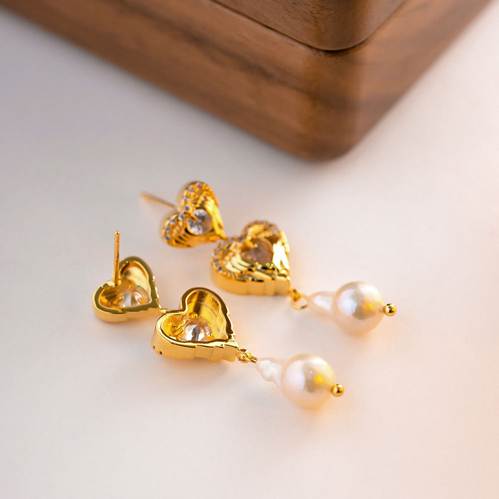 Parel Oorhangers met Hartvormig Design – Liefdevol Detail | Twinolo