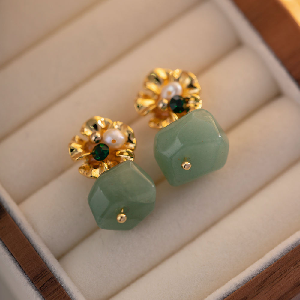 Boucles d'Oreilles Fleur avec Pierre Pendante – Violet ou Vert | Twinolo