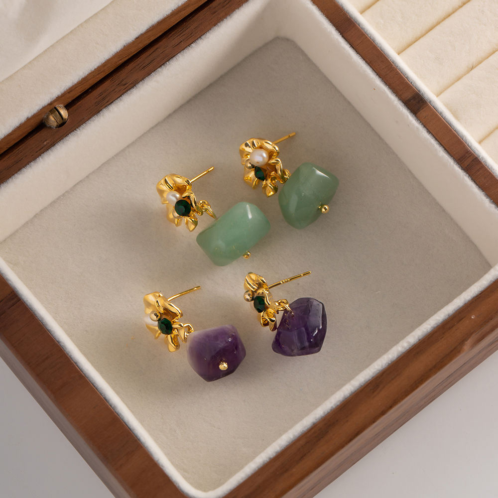 Boucles d'Oreilles Fleur avec Pierre Pendante – Violet ou Vert | Twinolo