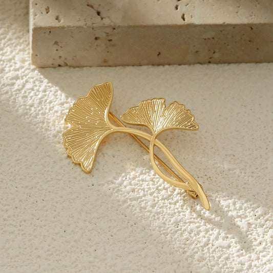 Gouden Ginkgo Blad Broche – Minimalistisch & Tijdloos Design | Twinolo