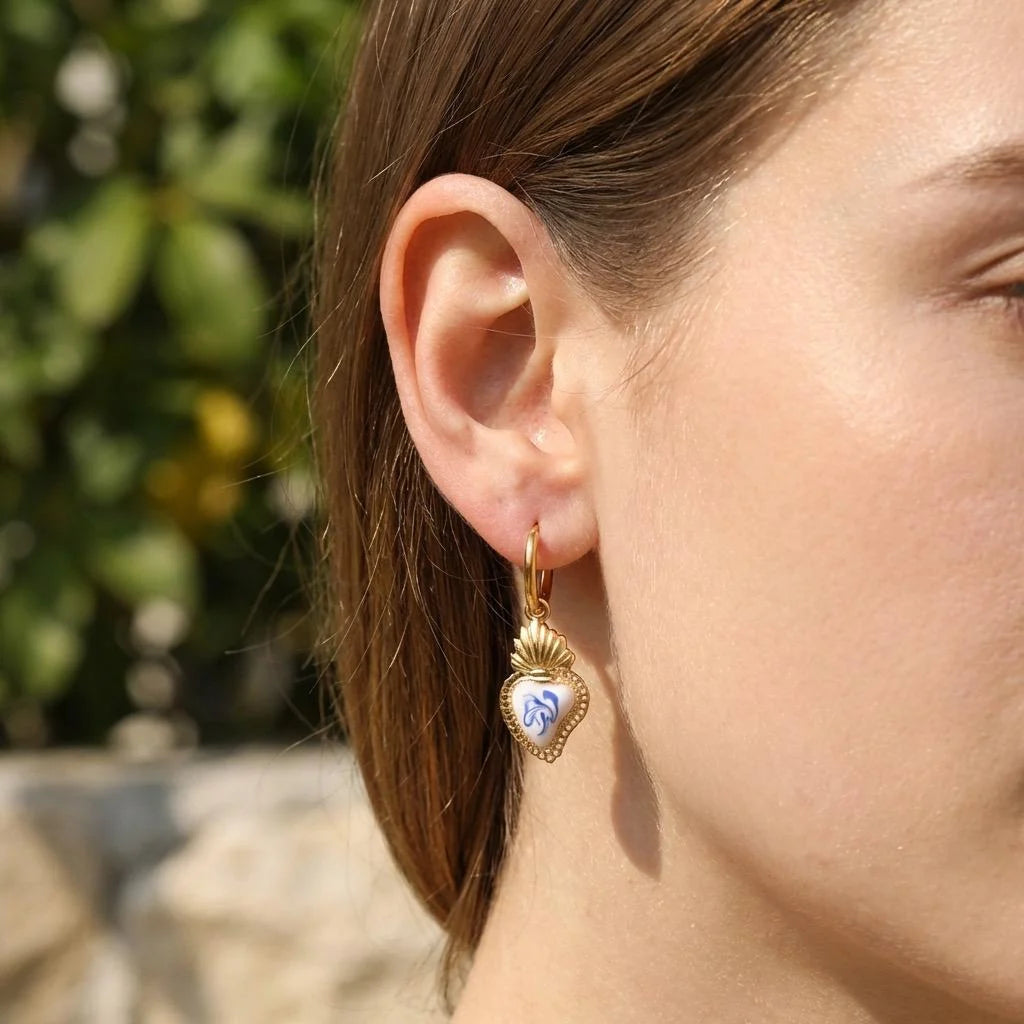 Gold-Colored Earrings with Heart Pendant | TWINOLO