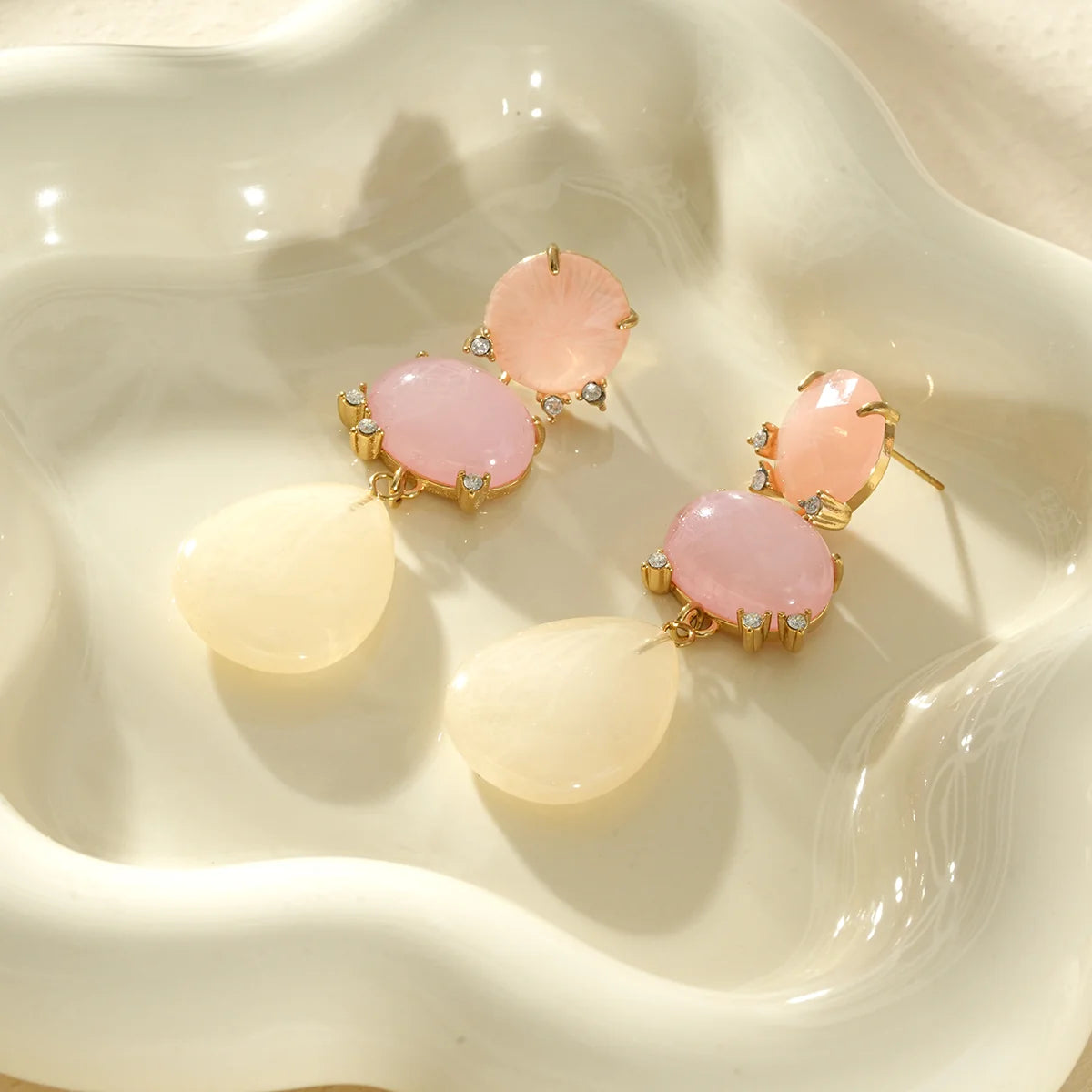 Long Earrings with Beige Stone – Gold-coloured | TWINOLO