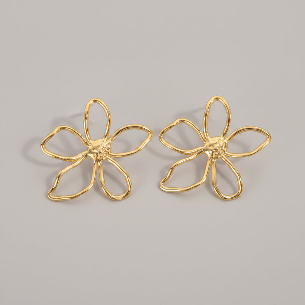 Gold-coloured Statement Flower Earrings | TWINOLO