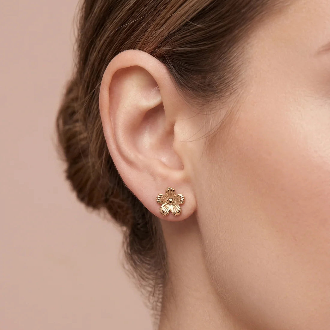 Gold Colored Flower Stud Earrings | TWINOLO