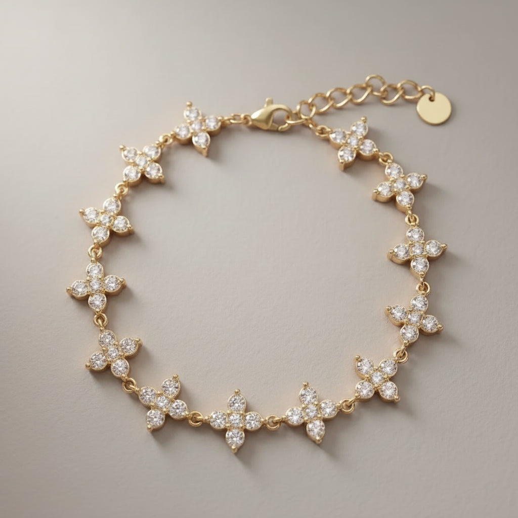 Flower Bracelet with Green and White Stones – Gold-colored – Stainless Steel | TWINOLO