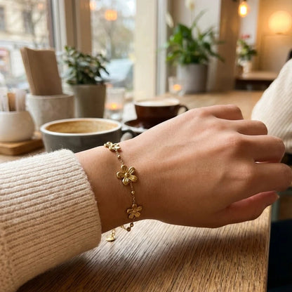 Floral Bracelet Gold-coloured with 3 Flowers | TWINOLO