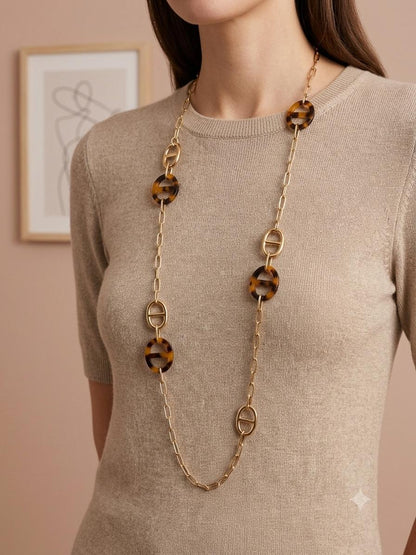 Long Statement Necklace with Resin Details – Gold Coloured – Stainless Steel | TWINOLO