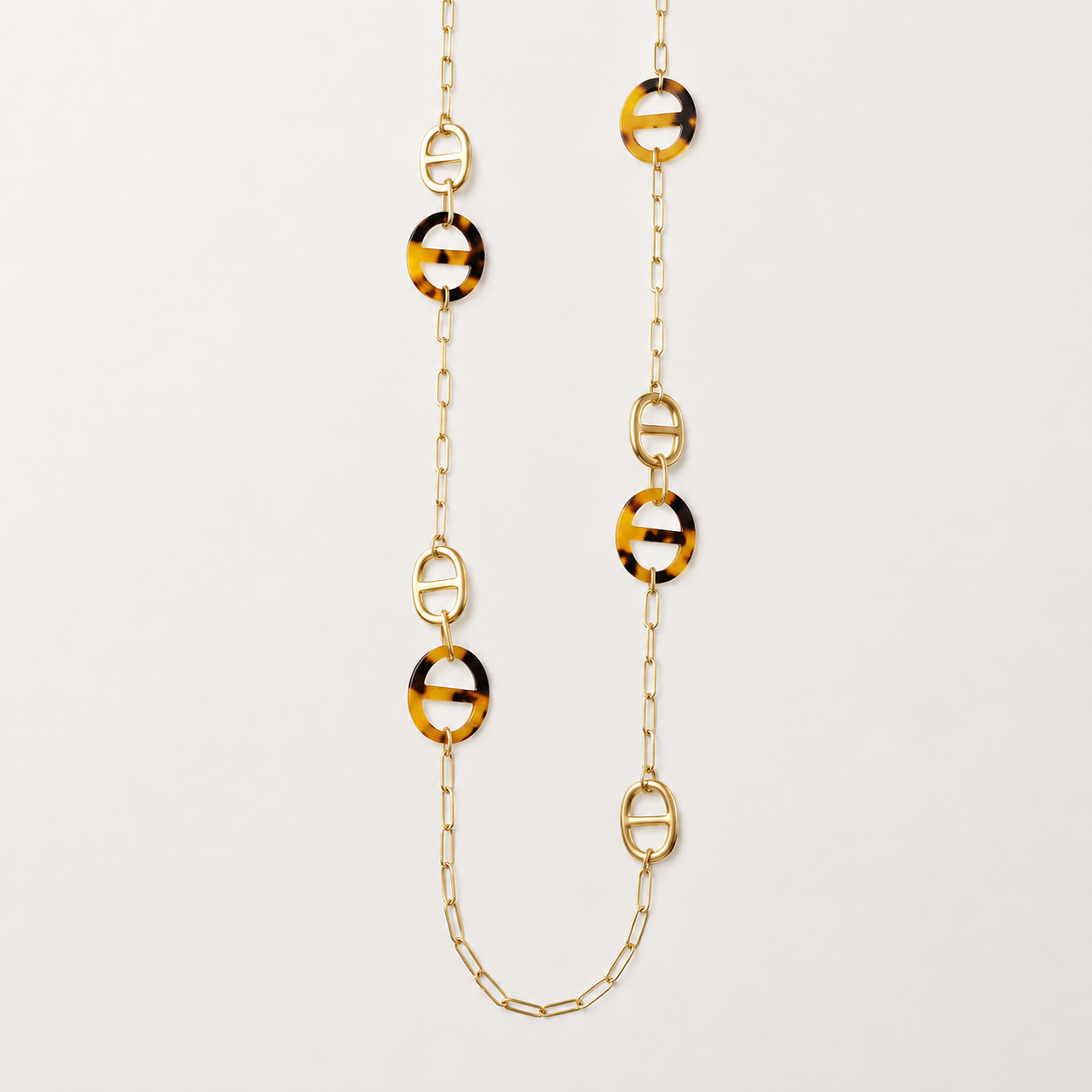Long Statement Necklace with Resin Details – Gold Coloured – Stainless Steel | TWINOLO