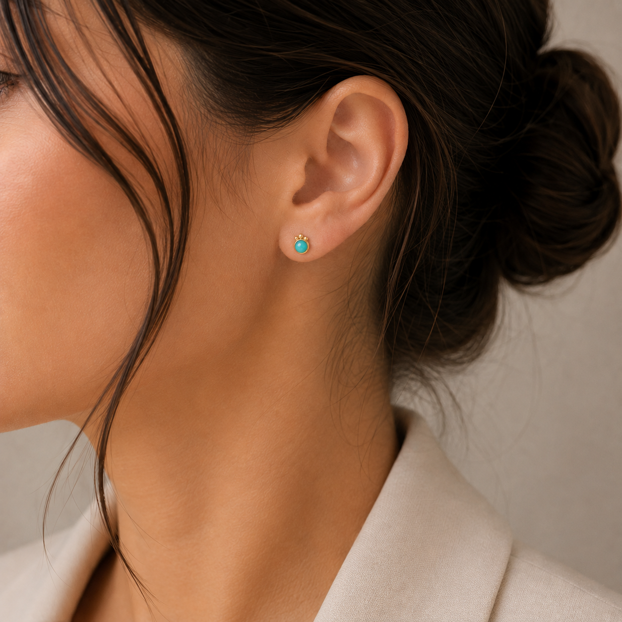 Stud Earrings with Blue Stones – Colorful Accent | Twinolo