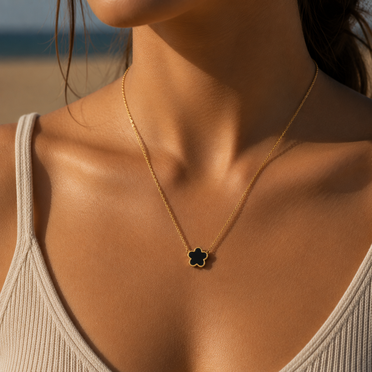 Clover Necklace – Stylish & Timeless | Twinolo