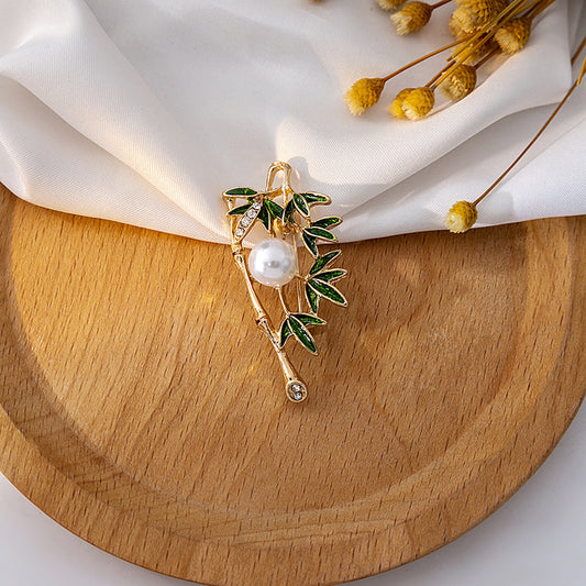 🌿 Bladbroche met Parel – Botanische Elegante Broche | Twinolo