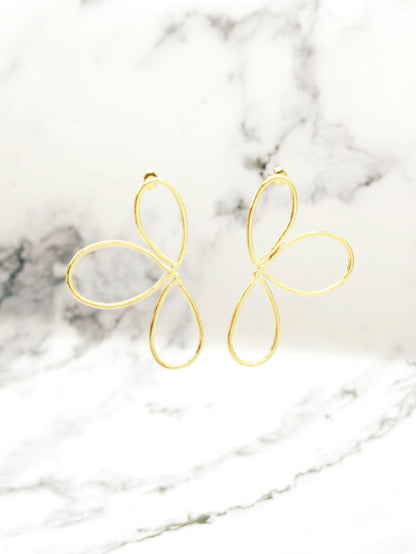 Minimalistische Flower Oorbellen Goudkleurig – Stainless Steel | Twinolo